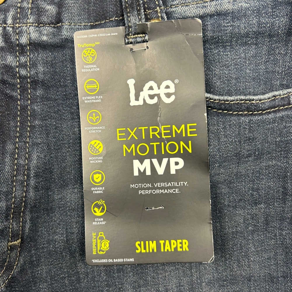 Lee Extreme Motion MVP Jeans Mens 38x29 Blue Dark Wash Slim Taper Denim Pants - Picture 6 of 13